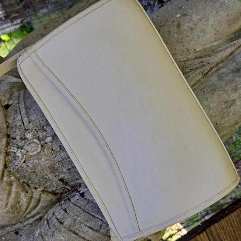 Coach Cream Crossbody Bag - Picture 2 of 12